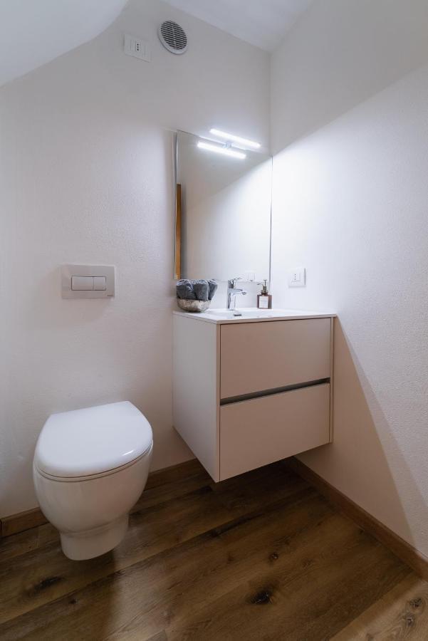 Mdc Apartments มาดอนนาดีกัมปิโญ ภายนอก รูปภาพ